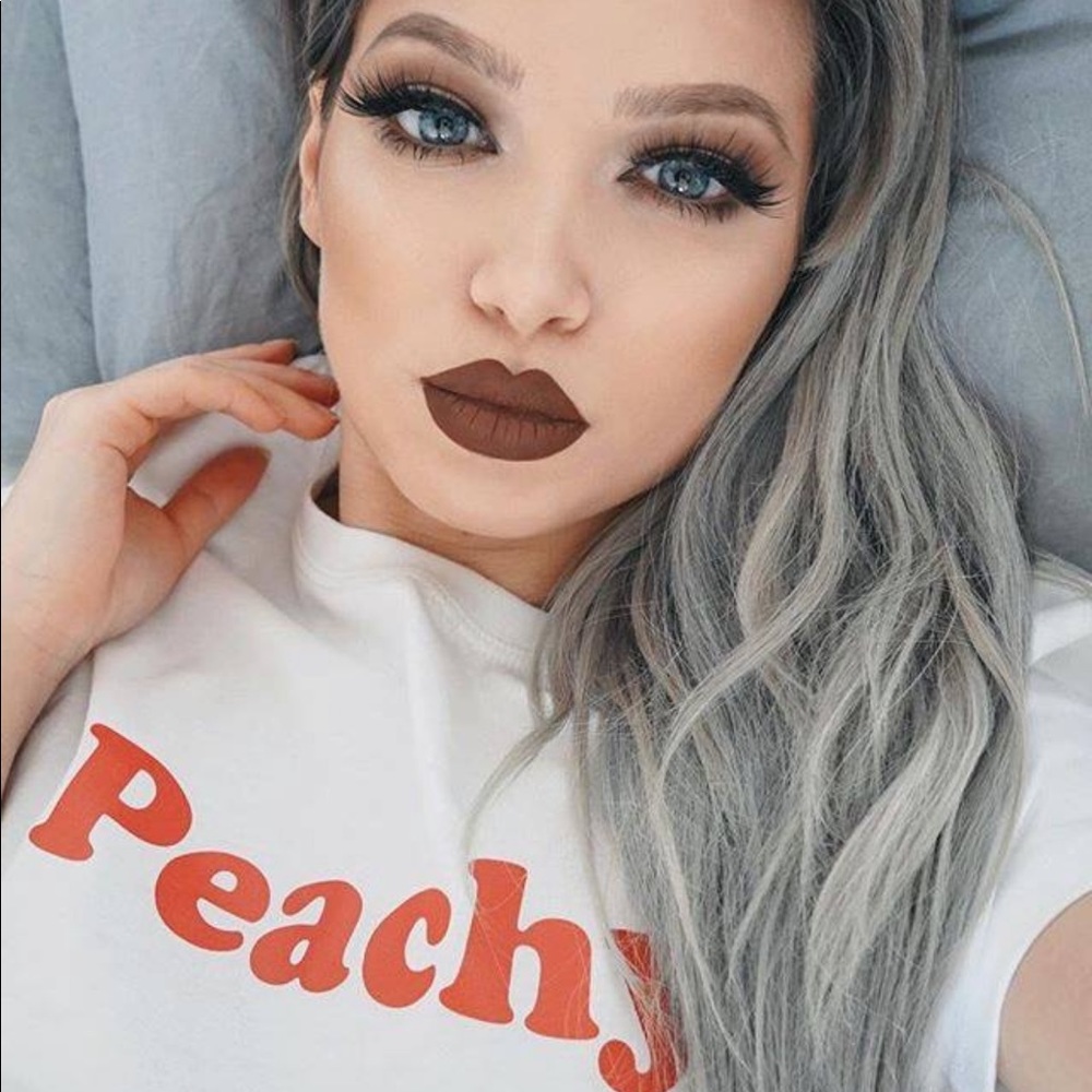 🖤Lime Crime “Salem” Matte Velvetine Lipstick